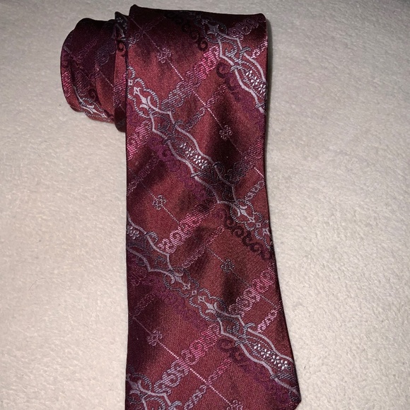 Covington Brand Tie - Picture 1 of 2